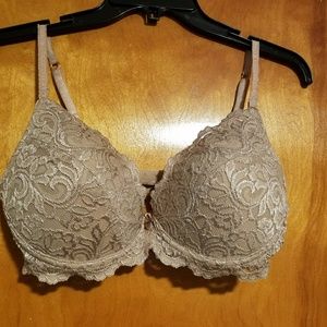 Sexy tan lace bra